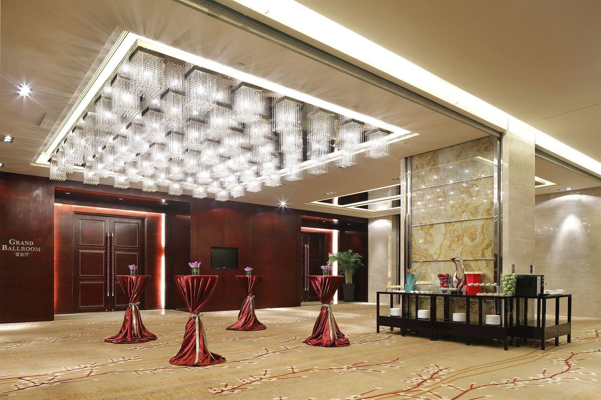 The Qube Hotel Shanghai -Close To Pudong International Airport And Disney Land Exterior photo